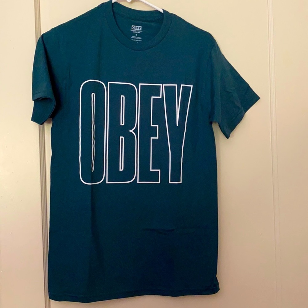 NWOT obey green tee shirt size: S